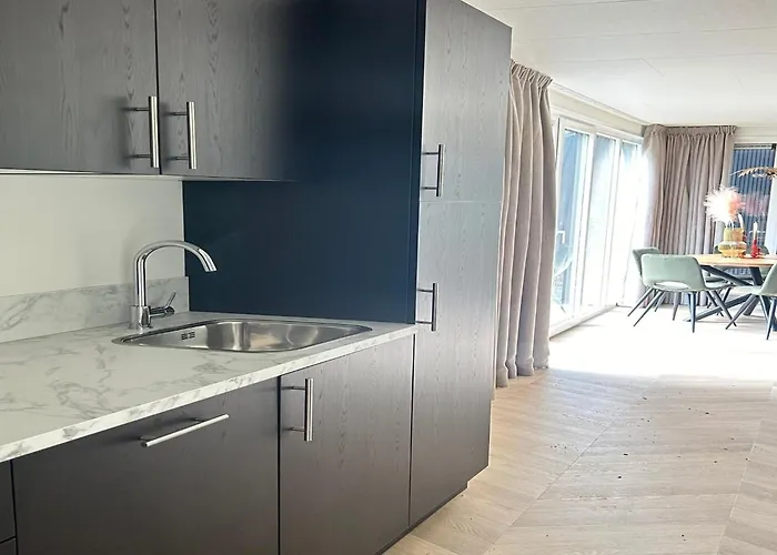 Holiday home Forest Escape In *